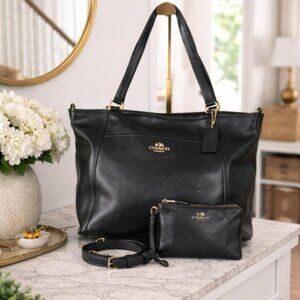 Coach Black Crossgrain Leather Tote With Matching Wristlet & Crossbody Strap